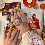 Tarô dos Orixás deck com 22 cartas e livro